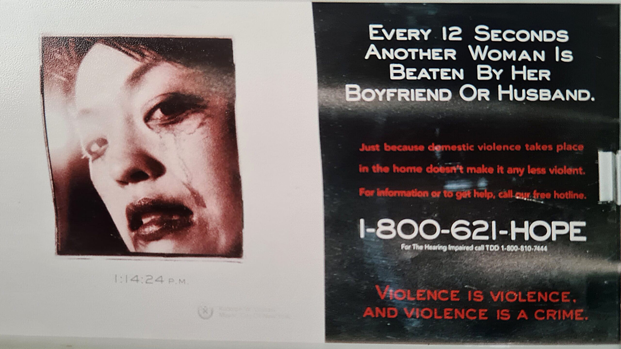 Campanha antiviolência num cartaz do metrô de NY em 1999